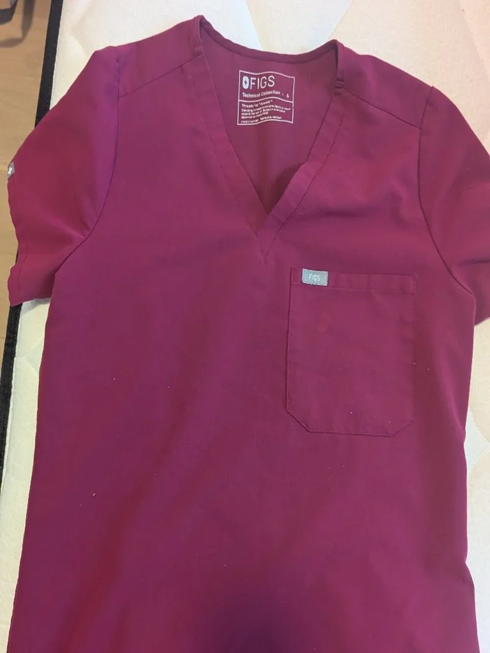 Pink Figs scrubs - Picture 5 of 6